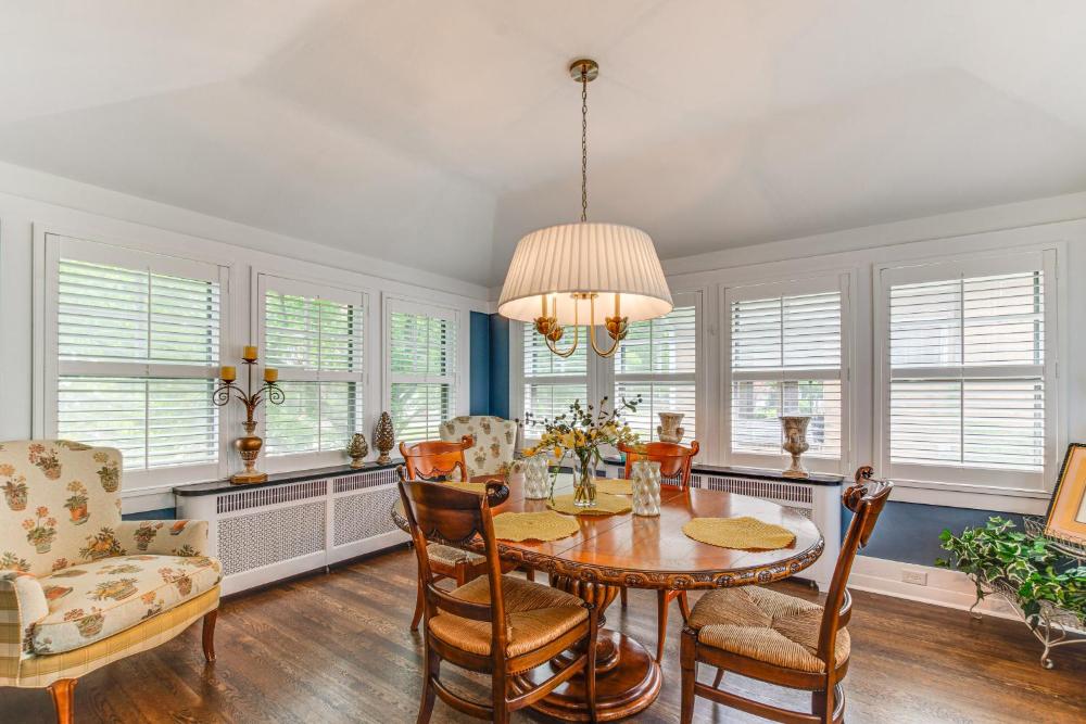 Walkable Zelienople Home with Patio and Grill!